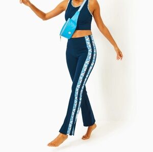 NWOT Lilly Pulitzer Carpe Vita Flare Legging